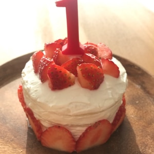 1歳誕生日 ケーキ！水切りヨーグルト＆食パン♪